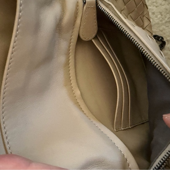 Bottega Veneta Mini Intrecciato Expandable Chain Leather Crossbody Bag - Picture 10 of 12